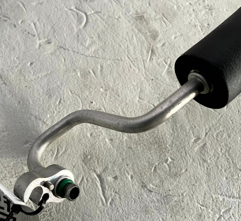 Load image into Gallery viewer, 2018 - 2023 KIA STINGER AC AIR CONDITIONING LIQUID HOSE PIPE LINE 3.3L # 110779
