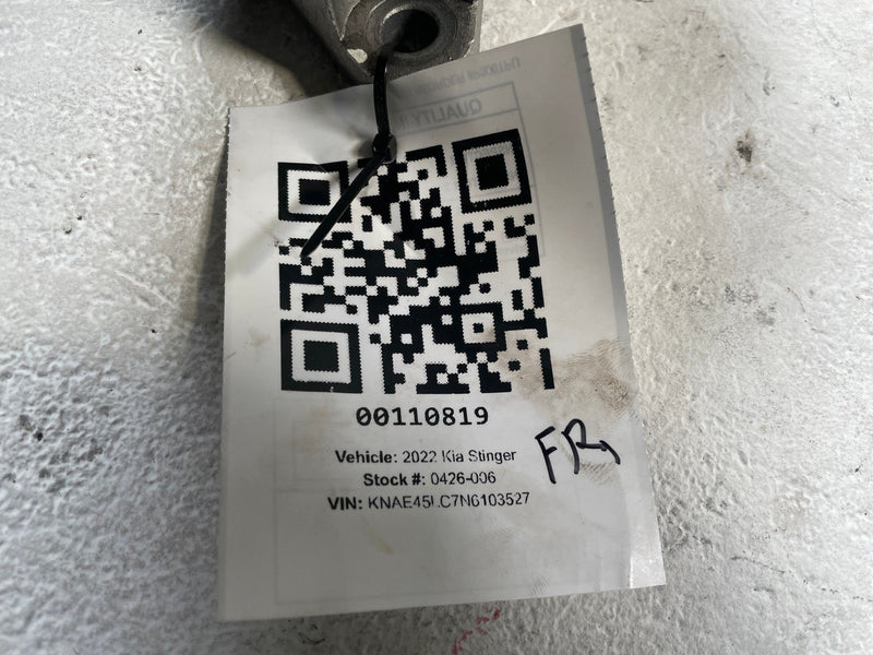 Load image into Gallery viewer, 2018-2023 KIA STINGER FRONT RIGHT SIDE ENGINE MOTOR MOUNT BRACKET 3.3L # 110819
