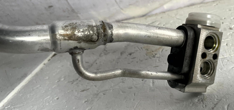 Load image into Gallery viewer, 2018 - 2023 KIA STINGER AC AIR CONDITIONING LIQUID HOSE PIPE LINE 3.3L # 110779
