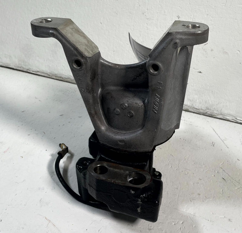 Load image into Gallery viewer, 2016-2022 ACURA ILX FWD FRONT RIGHT ENGINE FRAME MOTOR MOUNT BRACKET # 113645

