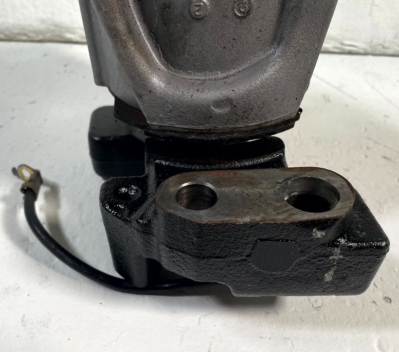 Load image into Gallery viewer, 2016-2022 ACURA ILX FWD FRONT RIGHT ENGINE FRAME MOTOR MOUNT BRACKET # 113645
