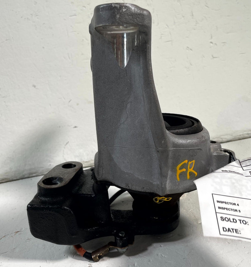 Load image into Gallery viewer, 2016-2022 ACURA ILX FWD FRONT RIGHT ENGINE FRAME MOTOR MOUNT BRACKET # 113645
