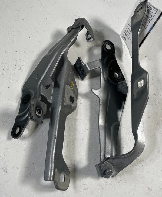 2018 - 2023 FORD MUSTANG FRONT LEFT & RIGHT SIDE HOOD HINGES ASSEMBLY