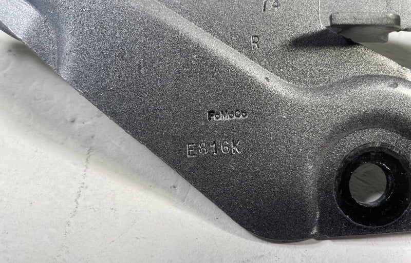 Load image into Gallery viewer, 2018 - 2023 FORD MUSTANG FRONT LEFT &amp; RIGHT SIDE HOOD HINGES ASSEMBLY # 113478

