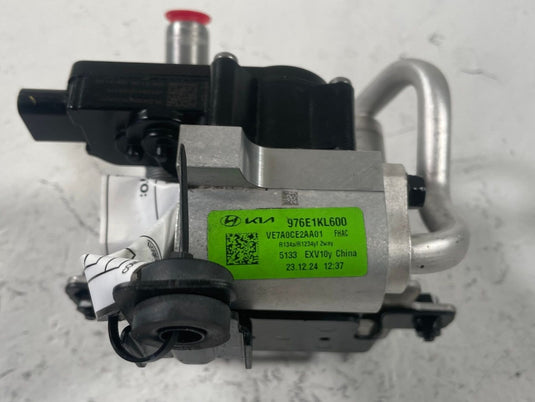 23-25 HYUNDAI IONIQ 6 A/C HEATER EVAPORATOR CORE COOLER CHILLER & VALVE