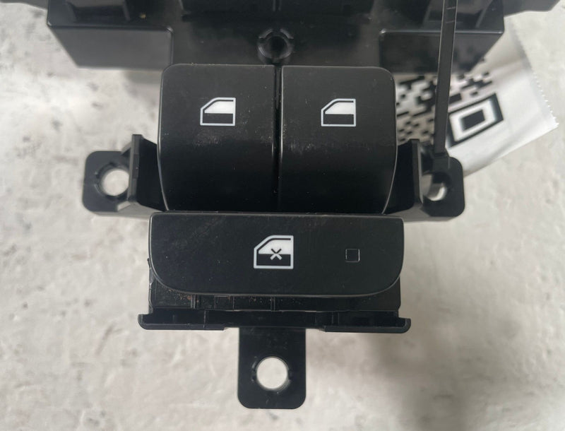 Load image into Gallery viewer, 2023-2025 HYUNDAI IONIQ 6 LEFT DRIVER MASTER POWER DOOR WINDOW SWITCH # 112282
