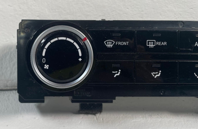 Load image into Gallery viewer, 22-24 HYUNDAI TUCSON DASH A/C HEATER CLIMATE CONTROL PANEL SWITCH 2.5L # 113707
