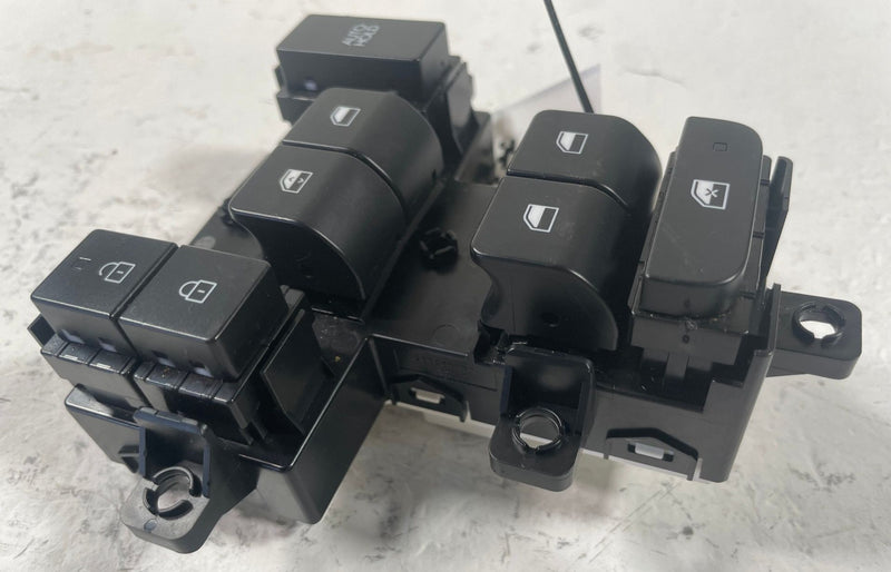 Load image into Gallery viewer, 2023-2025 HYUNDAI IONIQ 6 LEFT DRIVER MASTER POWER DOOR WINDOW SWITCH # 112282
