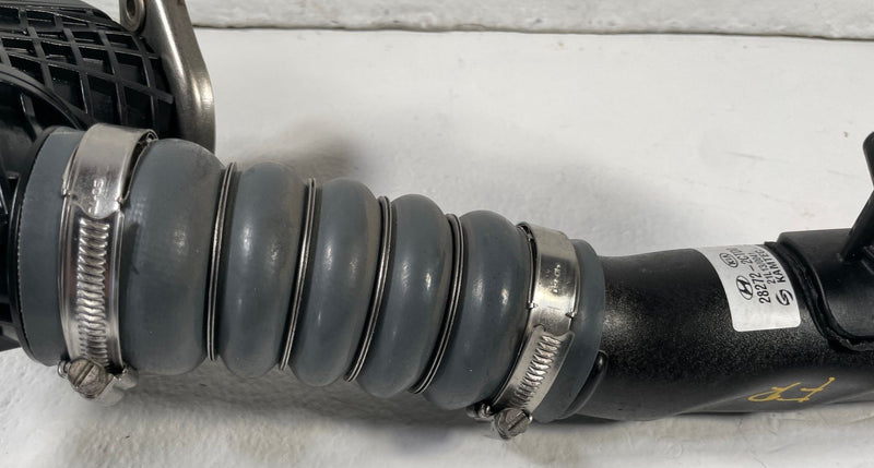 Load image into Gallery viewer, 19-23 GENESIS G70 RIGHT INTERCOOLER AIR INTAKE INLET HOSE TUBE PIPE 2.0L #108166
