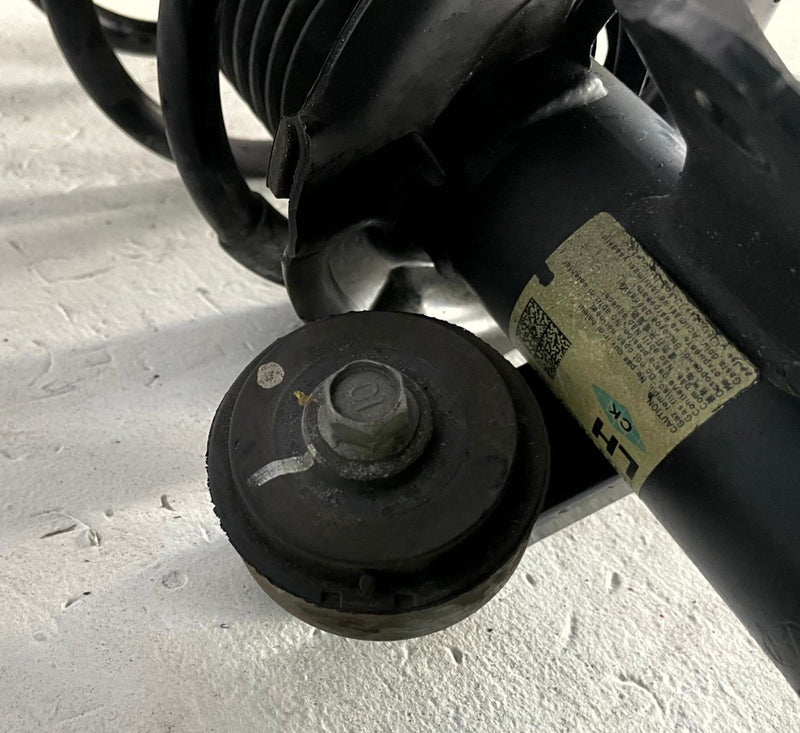 Load image into Gallery viewer, 2018 - 2023 KIA STINGER RWD FRONT LEFT SIDE SHOCK STRUT ABSORBER 3.3L # 110812
