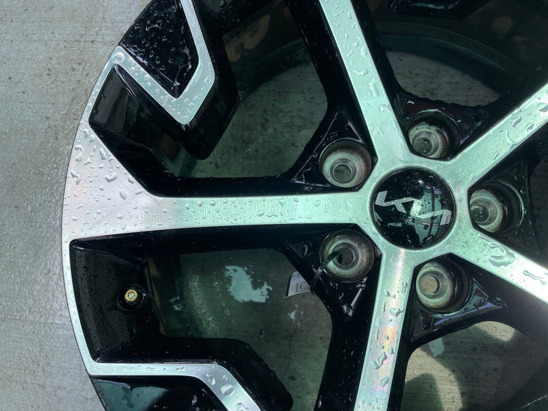 Load image into Gallery viewer, KIA SPORTAGE 18x7-1/2 5 SPOKE MACHINED FACE ALLOY WHEEL RIM 2023-2025 # 113319
