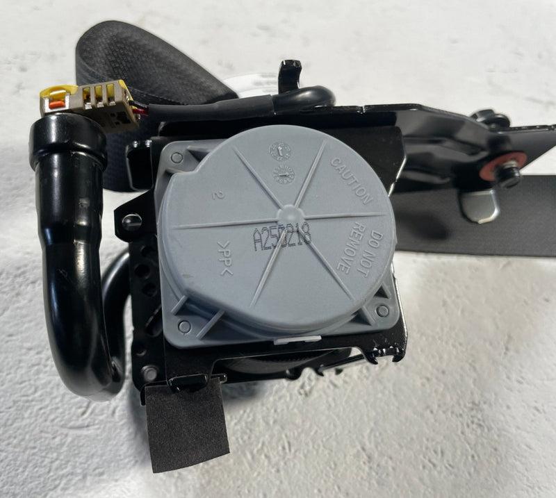 Load image into Gallery viewer, 2023 - 2025 HYUNDAI IONIQ 6 REAR LEFT DRIVER SIDE SEATBELT RETRACTOR # 110864
