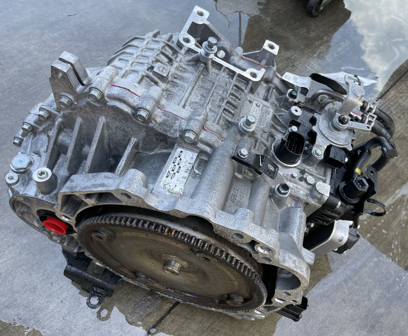 Load image into Gallery viewer, KIA SPORTAGE FWD AUTOMATIC TRANSMISSION ASSEMBLY 2.5L 15K MILES 23-25 # 113317
