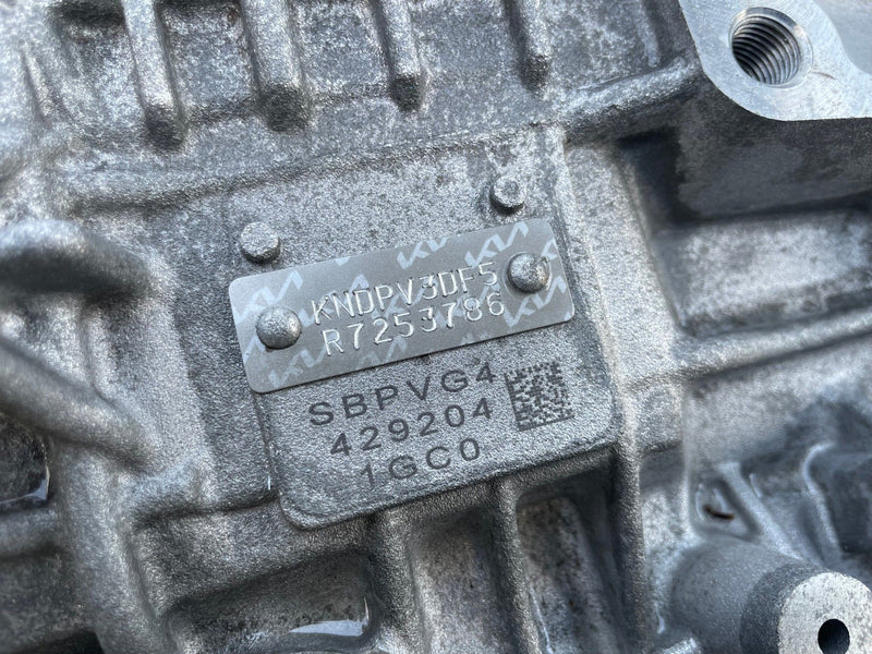 Load image into Gallery viewer, KIA SPORTAGE FWD AUTOMATIC TRANSMISSION ASSEMBLY 2.5L 15K MILES 23-25 # 113317
