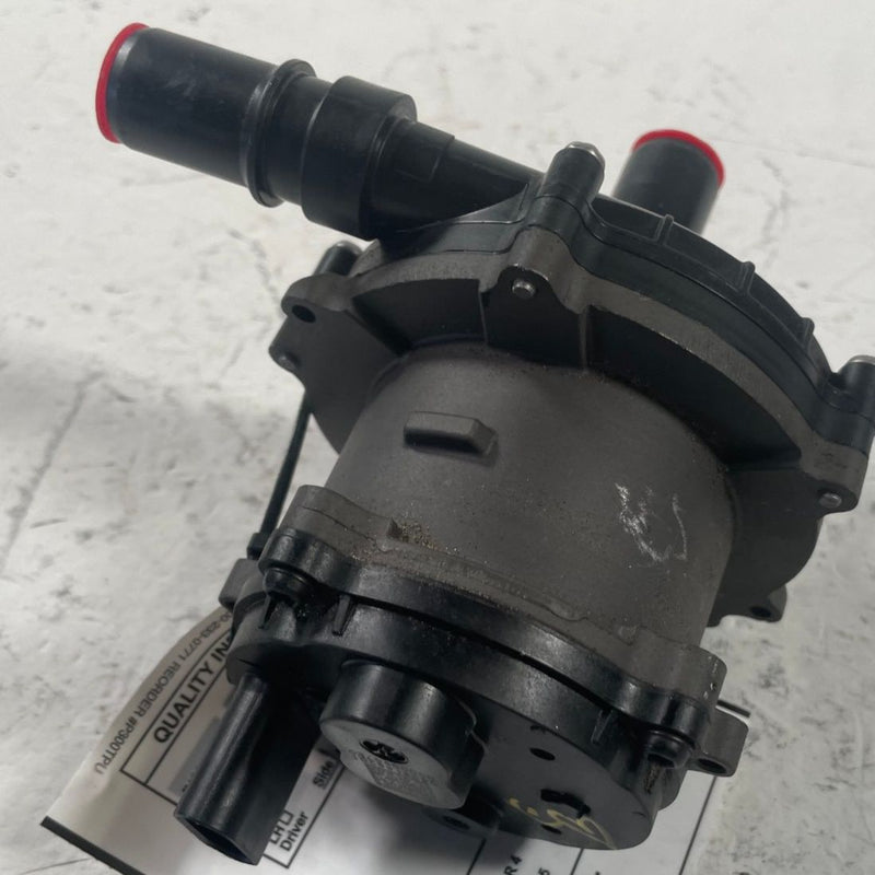 Load image into Gallery viewer, 2023-2025 HYUNDAI IONIQ 6 BATTERY AUXILIARY WATER COOLING COOLANT PUMP # 112253
