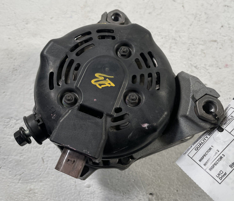 Load image into Gallery viewer, 2019-2023 GENESIS G70 ENGINE ALTERNATOR GENERATOR ASSEMBLY 13.5V 2.5L # 108142
