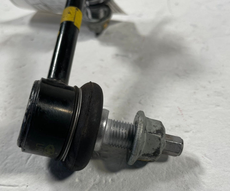 Load image into Gallery viewer, 2022-2025 HYUNDAI IONIQ 5 REAR LEFT STABILIZER SWAY ANTI ROLL BAR LINK # 110863
