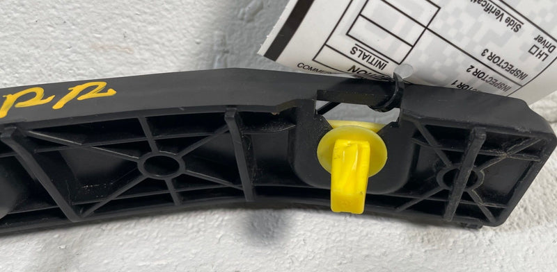 Load image into Gallery viewer, 2022 - 2026 HYUNDAI TUCSON REAR RIGHT SIDE BUMPER MOUNT SUPPORT BRACKET # 113700
