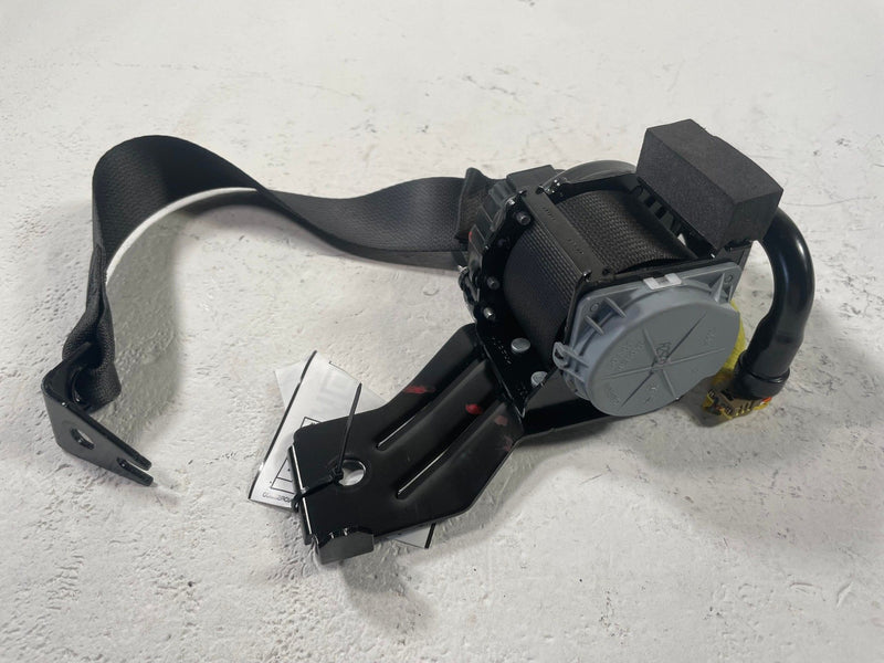 Load image into Gallery viewer, 2023-2025 HYUNDAI IONIQ 6 REAR RIGHT PASSENGER SIDE SEATBELT RETRACTOR # 112262

