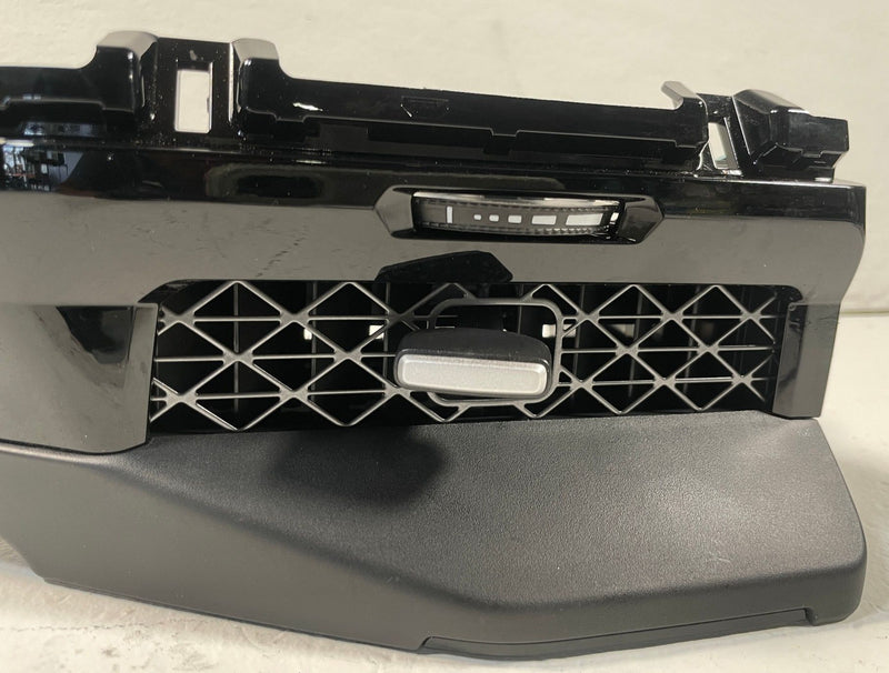 Load image into Gallery viewer, 2023-25 HONDA ACCORD DASH LEFT SIDE AC AIR VENT GRILLE W/ BEZEL MOLDING # 109511
