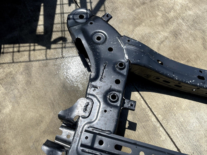 Load image into Gallery viewer, 23-25 HYUNDAI IONIQ 6 RWD FRONT SUSPENSION SUBFRAME CROSSMEMBER CRADLE # 110919

