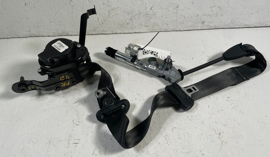 2018-2023 FORD MUSTANG CONVERTIBLE FRONT RIGHT SIDE SEAT BELT RETRACTOR 