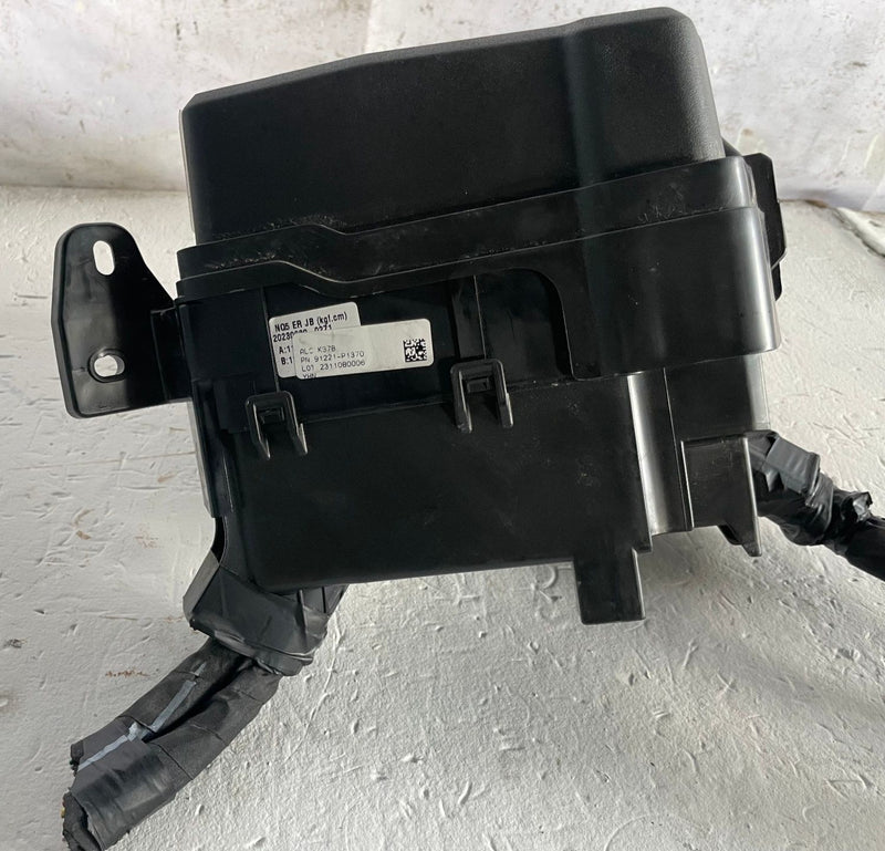 Load image into Gallery viewer, 2023 - 2025 KIA SPORTAGE FRONT WIRE WIRING HARNESS W/ FUSE BOX 2.5L # 113305
