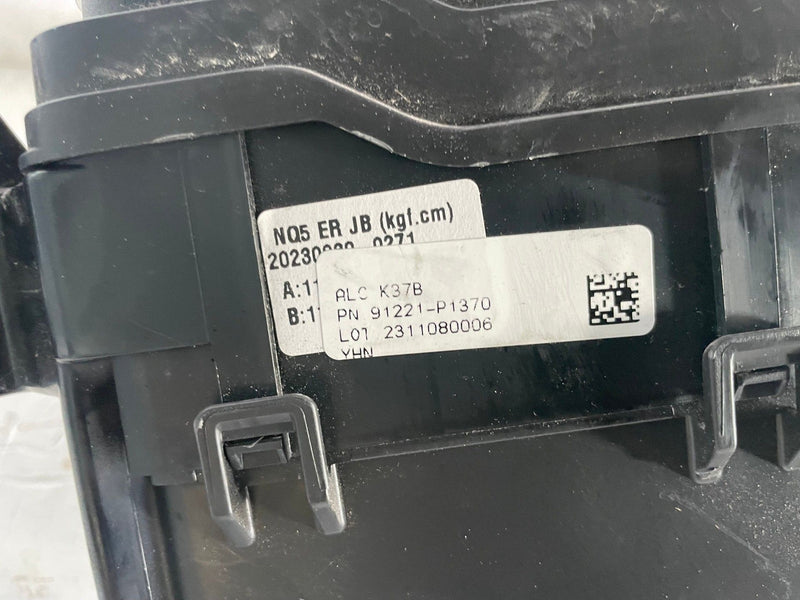 Load image into Gallery viewer, 2023 - 2025 KIA SPORTAGE FRONT WIRE WIRING HARNESS W/ FUSE BOX 2.5L # 113305
