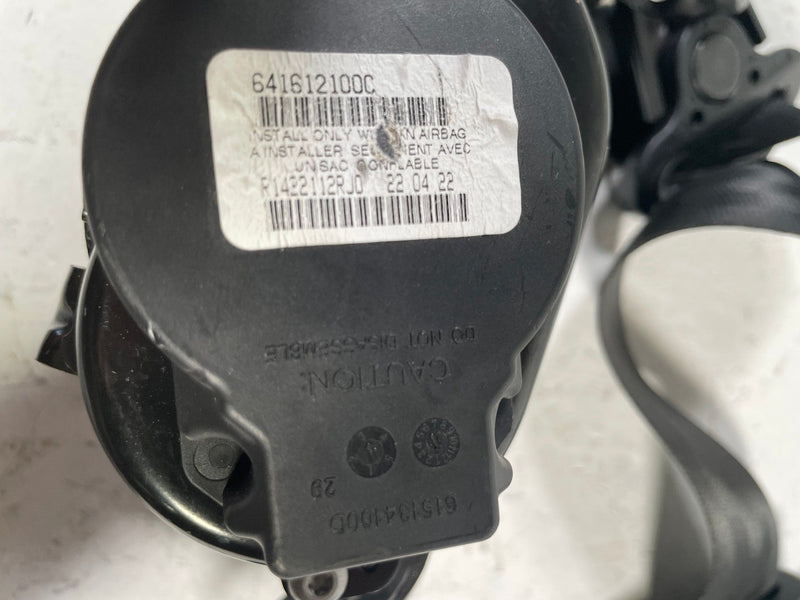 Load image into Gallery viewer, 2018-2023 FORD MUSTANG CONVERTIBLE FRONT RIGHT SIDE SEAT BELT RETRACTOR #113465
