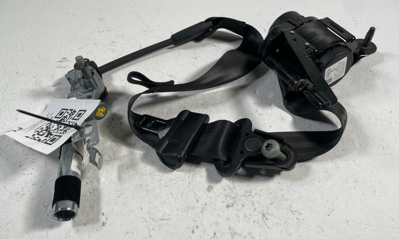 Load image into Gallery viewer, 18-23 FORD MUSTANG FRONT LEFT DRIVER SIDE SEAT BELT SEATBELT RETRACTOR # 113484
