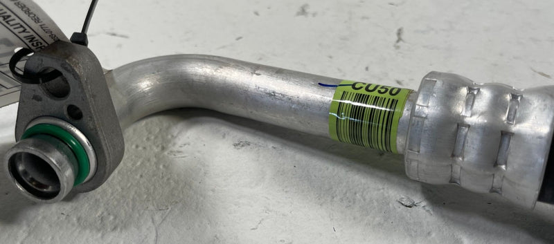 Load image into Gallery viewer, 22-25 HYUNDAI IONIQ 5 RWD AC AIR CONDITIONING SUCTION LINE HOSE TUBE PIPE 110844
