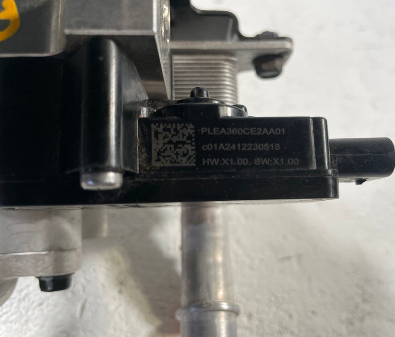 Load image into Gallery viewer, 23-25 HYUNDAI IONIQ 6 A/C HEATER EVAPORATOR CORE COOLER CHILLER &amp; VALVE #110849
