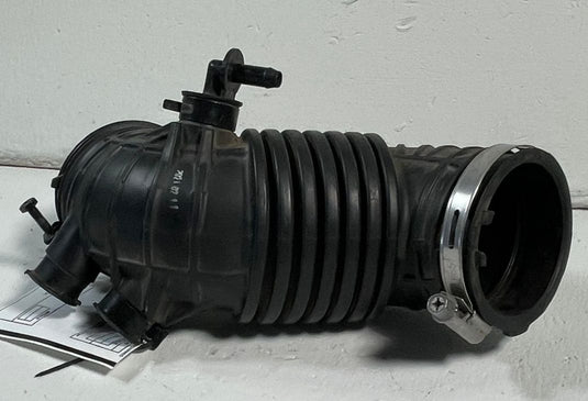 2022-2026 HYUNDAI TUCSON ENGINE AIR INTAKE HOSE TUBE PIPE 2.5L 28130CW20