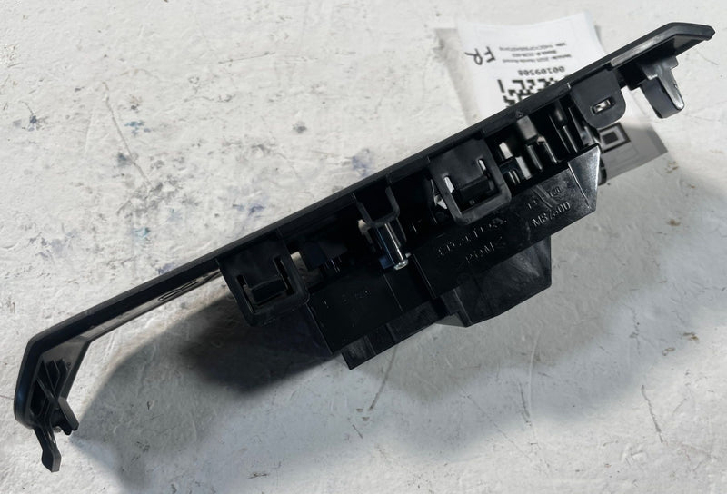 Load image into Gallery viewer, 23-25 HONDA ACCORD FRONT RIGHT PASSENGER SIDE DOOR WINDOW &amp; LOCK SWITCH # 109508
