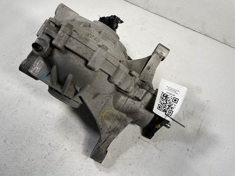 Load image into Gallery viewer, 2019-2023 GENESIS G70 RWD REAR DIFFERENTIAL AXLE CARRIER ASSEMBLY 2.0L # 108162
