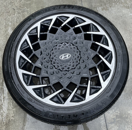 HYUNDAI IONIQ 5 20x8.5 BLACK ALLOY WHEEL RIM W/TIRE (ONLY#1) 2022-2024 # 108595