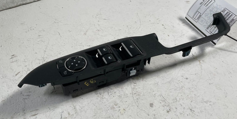 Load image into Gallery viewer, 2015-2023 FORD MUSTANG FRONT LEFT DOOR WINDOW &amp; OUTSIDE MIRROR SWITCH # 113475
