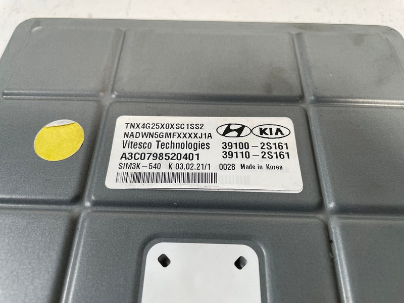 Load image into Gallery viewer, 2022-2024 HYUNDAI TUCSON ENGINE &amp; BODY CONTROL MODULE ECM BCM W/ KEY FOB #113712

