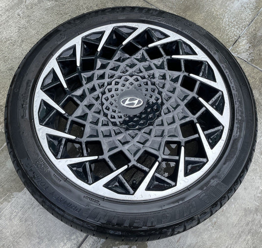HYUNDAI IONIQ 5 20x8.5 BLACK ALLOY WHEEL RIM W/TIRE (ONLY#1) 2022-2024 # 108596