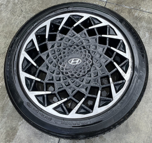HYUNDAI IONIQ 5 20x8.5 BLACK ALLOY WHEEL RIM W/TIRE (ONLY#1) 2022-2024 # 108597