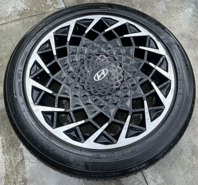 Load image into Gallery viewer, HYUNDAI IONIQ 5 20x8.5 BLACK ALLOY WHEEL RIM W/TIRE (ONLY#1) 2022-2024 # 108597
