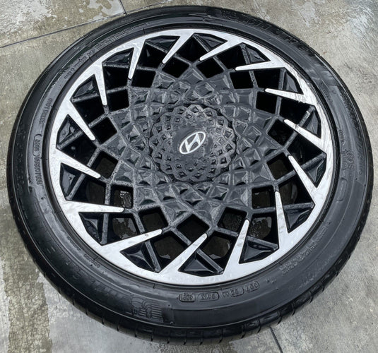 HYUNDAI IONIQ 5 20x8.5 BLACK ALLOY WHEEL RIM W/TIRE (ONLY#1) 2022-2024 # 108597