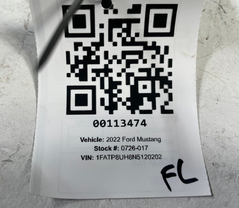 Load image into Gallery viewer, 15-23 FORD MUSTANG FRONT LEFT DRIVER ROCKER MOLDING RETAINER BRACKET # 113474
