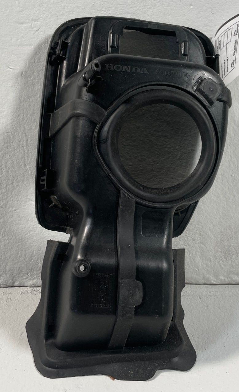 Load image into Gallery viewer, 2023 - 2025 HONDA ACCORD FUEL TANK FILLER POCKET ADAPTER HOUSING SEAL # 109513
