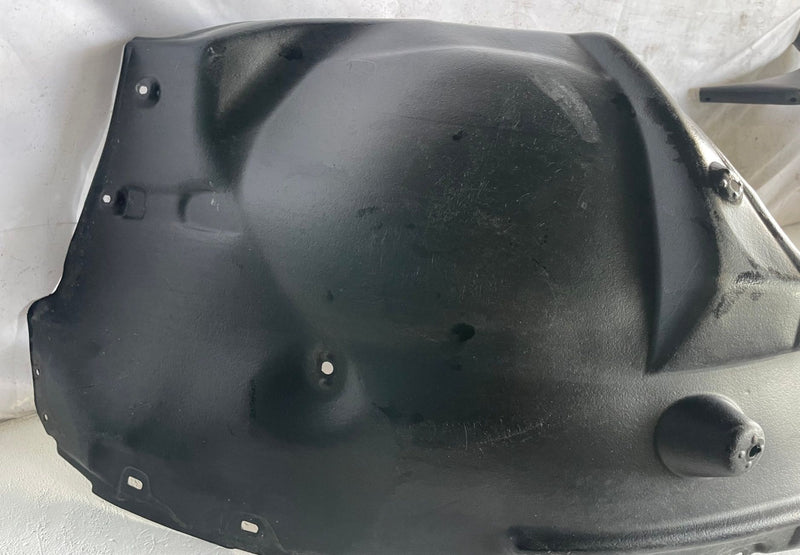Load image into Gallery viewer, 2022 - 2025 HONDA PASSPORT FRONT RIGHT SIDE FENDER LINER SPLASH SHIELD # 113432
