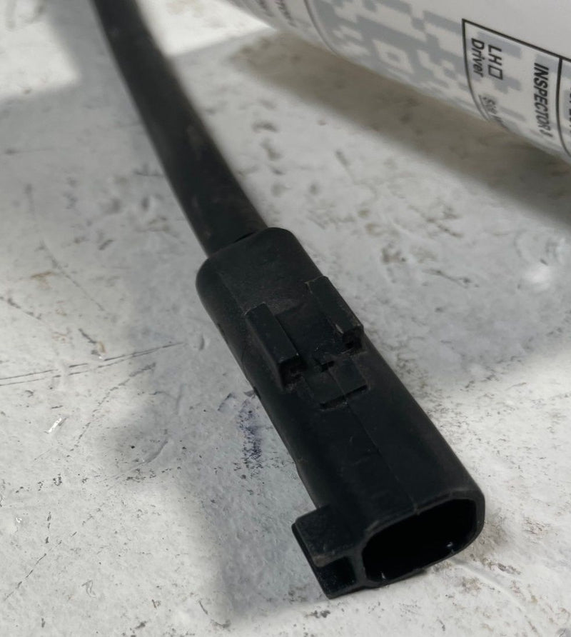 Load image into Gallery viewer, 15-23 FORD MUSTANG FRONT RIGHT SIDE ABS WHEEL SPEED SENSOR FR3Z-2C204-A # 113464
