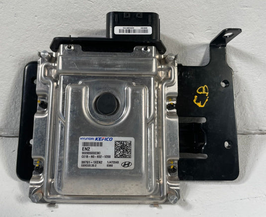 2023 - 2025 HYUNDAI IONIQ 6 VCU VEHICLE CONTROL MODULE UNIT W/ BRACKET