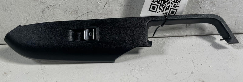 Load image into Gallery viewer, 2015-2023 FORD MUSTANG FRONT RIGHT DOOR WINDOW SWITCH W/TRIM DR3B14528A # 113453
