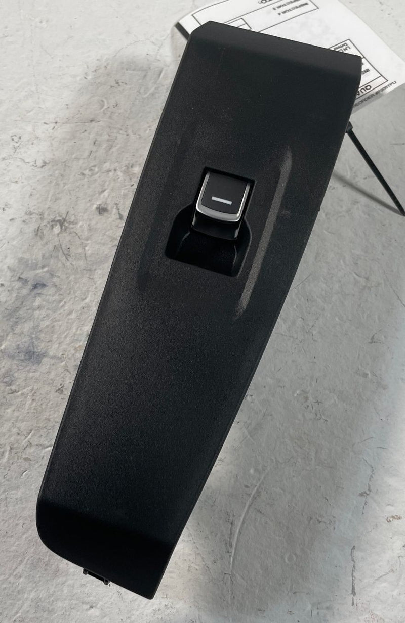 Load image into Gallery viewer, 2022-25 HONDA ACCORD HR-V REAR LEFT POWER DOOR WINDOW SWITCH BEZEL TRIM # 109502
