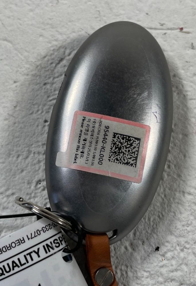 Load image into Gallery viewer, 2023-2025 HYUNDAI IONIQ 6 SMART KEYLESS ENTRY REMOTE KEY FOB 95440KL000 # 110859
